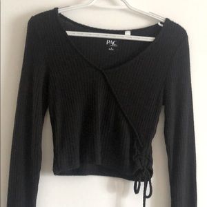 cropped black knit long sleeve